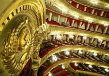 2735413012-bolshoi-theatre-may-not-reopen-till-2013-report
